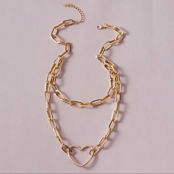 3/$30 💛 Chunky Heart Layered Necklace - Picture 2 of 4
